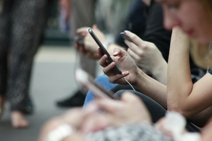 スマートフォン