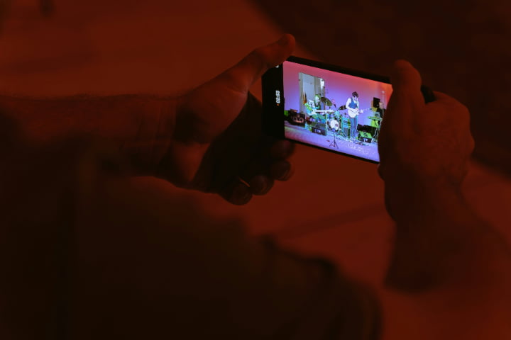 スマートフォン