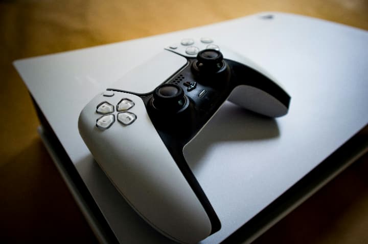 オンラインゲーム全盛の時代に敢えて注目する、コンシューマーゲームの魅力とメリットとは？