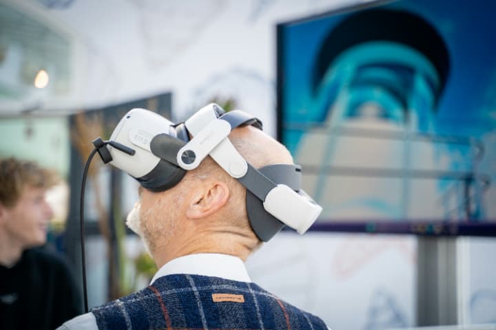 ゴーグルで絵の中に入れる? VR・ARで広がる新しいアート体験