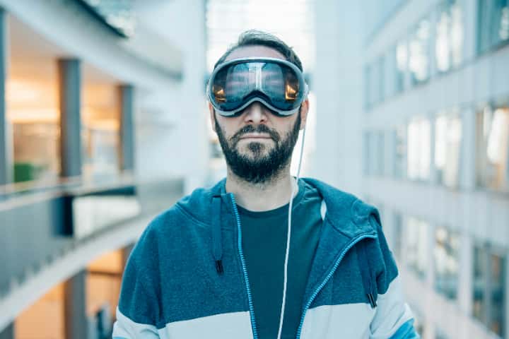 近年急速に進化している技術!VR・AR技術の魅力とその利点を徹底解説