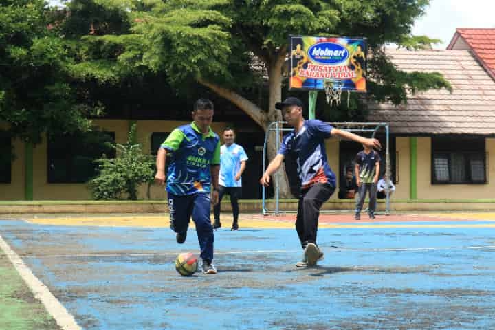 Jリーグの試合結果を予想するtotoは競馬・競艇・競輪と比較してサッカー好きに向いている
